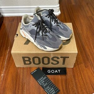 Adidas Yeezy Boost 700 Women’s size 6